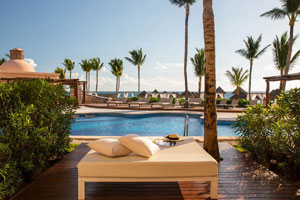 Excellence Club Junior Swim Up Ocean View Suites